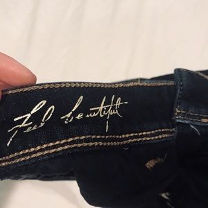 🩷 NEW White House | Black Market Jeans